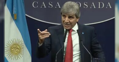 Luis Caputo tendrá esta semana otra pulseada con los bancos en una coyuntura “especial”
