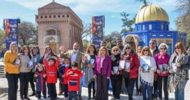 La intendente Fuentes destacó la obra literaria de Dardo del Valle Gómez en una jornada evocativa