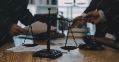 Hubo insultos y cuestionamientos, según comentaron testigos. Ocurrió este miércoles a la mañana.