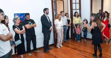 La intendente Fuentes recorrió las muestras en la Casa Argañaraz Alcorta en la nueva edición de la noche de los museos