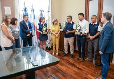 La intendente Fuentes felicitó a los empleados municipales ganadores de las Olimpiadas Nacionales del Personal de Organismos de Control