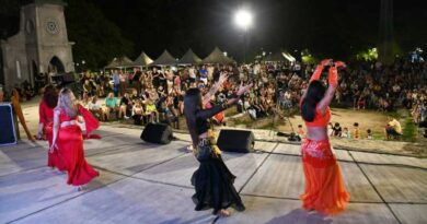 La Navidad de los Pueblos organizada por la Municipalidad recibió a numerosos vecinos