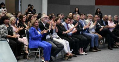 La intendente Fuentes asistió a la firma de convenios entre el gobernador Suárez y las universidades locales