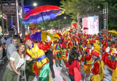 La intendente de Fuentes destacó la participación de las familias en el Corso 2026 y la gran convocatoria de público