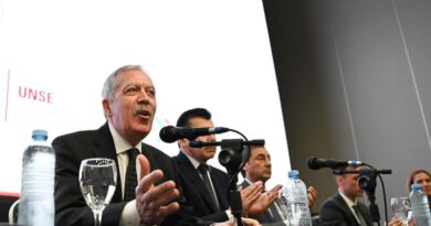 El Gobernador Suárez presidió la presentación de ampliación de cupos del programa “Santiago Crece con Vos”