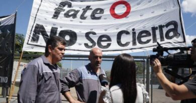 El Gobierno reúne a directivos de FATE y del sindicato para destrabar el conflicto, pero complica más a Madanes Quintanilla