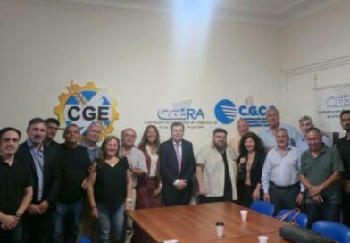 Zamora, con miembros de la Confederación General Empresaria