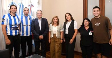 La intendente Fuentes recibió a los convocados a la preselección argentina masculina de cestoball