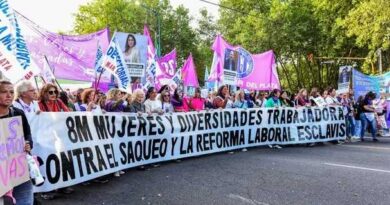 Miles de mujeres marcharon en todo el país por el 8M