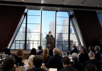 “Preparate que te van a salir dólares por las orejas”: la promesa de Milei al presidente del BCRA