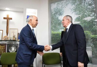 El Gobernador Suárez acompañó la presentación del libro del Dr. Ricardo Lorenzetti