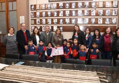 La intendente Fuentes recibió a alumnos de jardines de infantes municipales que utilizan una APP para cuidar la limpieza del barrio