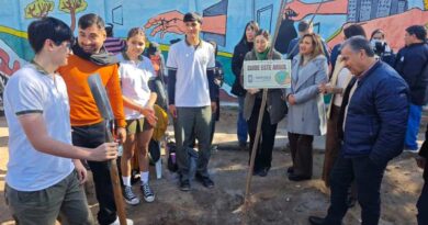 VIDEO/La intendente Fuentes y la ministra de Educación Nassif encabezaron una jornada de EcoAcción en el barrio Sarmiento