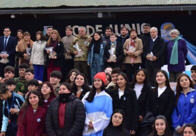 La intendente Yanina Iturre encabezó un emotivo acto por el Día de la Reafirmación de los Derechos sobre las Islas Malvinas