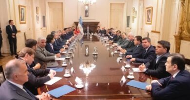 Gobernadores enfrentan un fuerte deterioro fiscal mientras negocian recursos y respaldo político