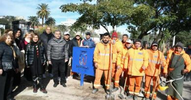 La intendente Fuentes y el secretario Benavente supervisaron trabajos de limpieza y colocación de cestos en el barrio Belgrano La intendente Fuentes y el secretario Benavente supervisaron trabajos de limpieza y colocación de cestos en el barrio Belgrano
