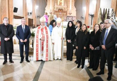 La intendente Fuentes asistió a la misa de entronización de San Charbel Makhlouf en la Catedral Basílica
