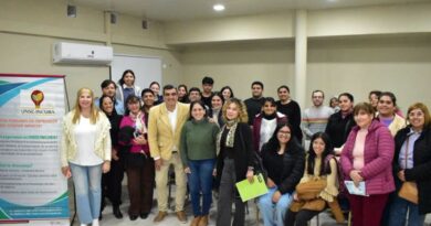 Charla Taller para Promover Actitudes y Aptitudes de Emprendedores en Fernández