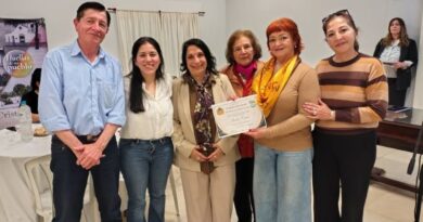 La intendente Yanina Iturre acompañó una nueva edición del Café Literario