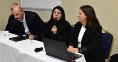 Reunión informativa sobre las líneas de crédito y financiamiento del CFI en Fernández