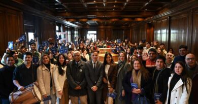 Estudiantes de La Banda y Robles visitaron la Casa de Gobierno
