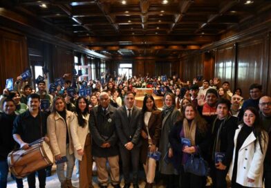 Estudiantes de La Banda y Robles visitaron la Casa de Gobierno