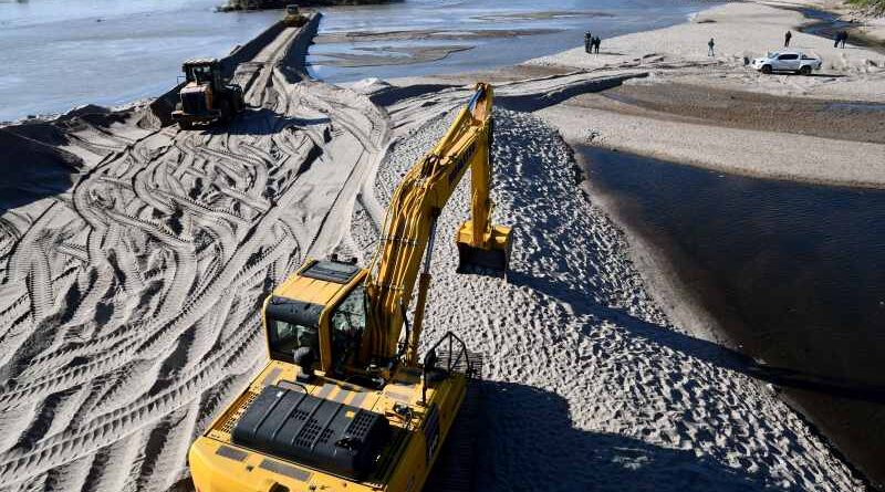 El Gobierno definió un Plan de Reparación, Reconstrucción y Construcción de Defensas Hídricas El Gobierno definió un Plan de Reparación, Reconstrucción y Construcción de Defensas Hídricas