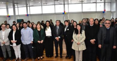 Iturre en la apertura de la 2° Expo Nacional y Provincial de Acompañamiento Terapéutico “THANIY” (Sanar) y la 1° Feria del Libro AT