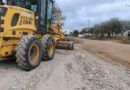 Continúan los trabajos de mantenimiento de calles y limpieza de desagües en Fernández