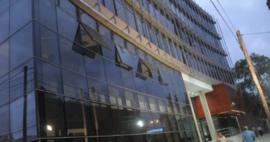 Peluquera asistió ayer a la Fiscalía, pero su declaración fue diferida