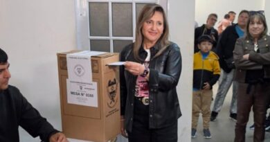 VIDEO/Norma Fuentes votó y destacó que «cada vez que uno emite el voto se consolida la democracia»