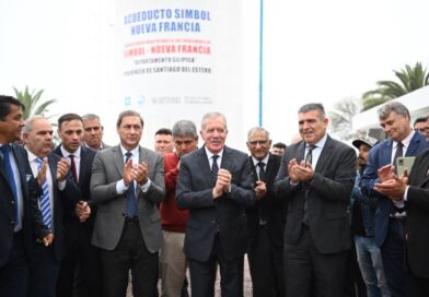 El Gobernador Elías Suárez inauguró un acueducto y entregó viviendas en El Simbol y Nueva Francia