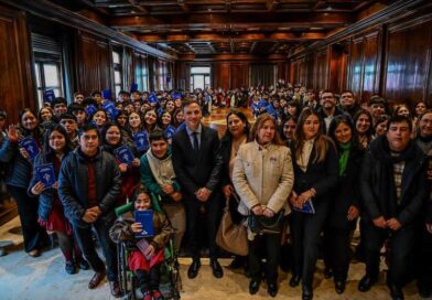 Alumnos de Loreto y Fernández visitaron la Casa de Gobierno