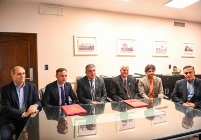 Firma de un convenio para un estudio integral de la red de caminos terciarios, vecinales y rurales de la provincia