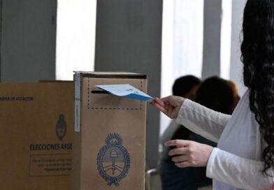 Bocas de urna señalan una proyección ganadora del Frente Cívico en Capital y Banda