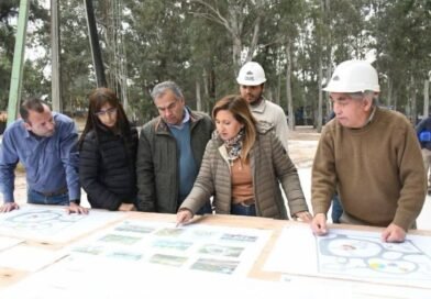 La intendente Fuentes destacó que la obra del Parque de la Chacarera sumará más espacios verdes de calidad para el encuentro de las familias La intendente Fuentes destacó que la obra del Parque de la Chacarera sumará más espacios verdes de calidad para el encuentro de las familias