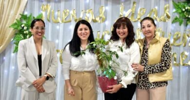 Emotivo homenaje a docentes jubilados del IFD N.º 3 en el marco del Día del Profesor