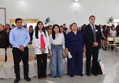 La intendente Yanina Iturre acompañó la celebración por el Día del Profesor y el emotivo homenaje a la docente Julia Roldán en Buey Muerto