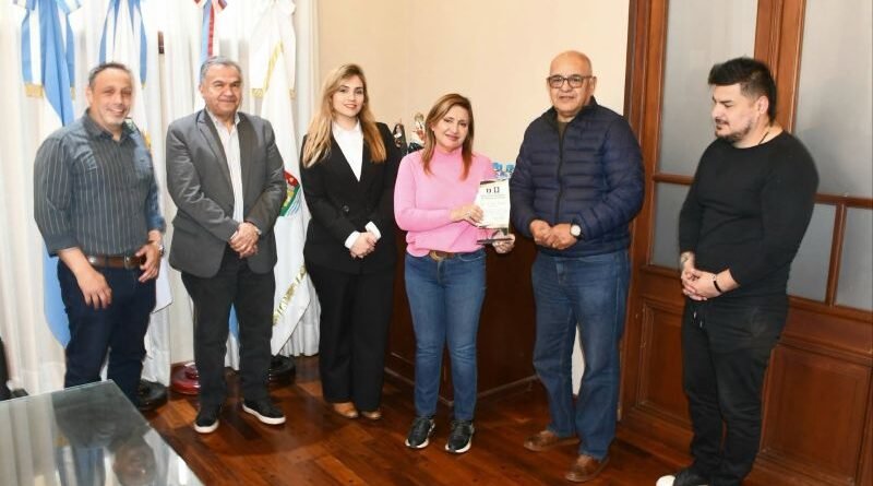 La intendente Fuentes se reunió con directivos del Sindicato de Pasteleros
