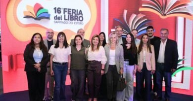 La intendente Fuentes asistió a la presentación del libro “El municipio santiagueño en el siglo XVIII” en la Feria del Libro