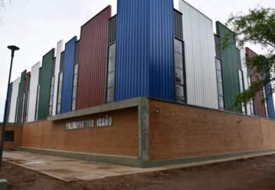 El gobernador Elías Suárez inauguró en la localidad de Icaño el nuevo polideportivo
