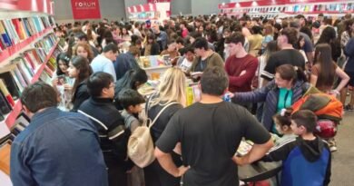 Concluyó la 16ª edición de la Feria del Libro con más de 10 mil visitantes por día