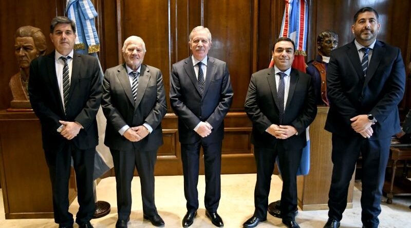 Elías Suárez recibió al presidente de la Comisión Arbitral de Impuestos