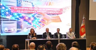 El gobernador Elías Suárez participó del acto de apertura de “Conectar para Innovar”