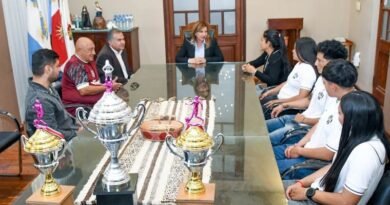 La intendente Fuentes recibió al plantel femenino de Central Córdoba campeón del Torneo Federal Regional Amateur